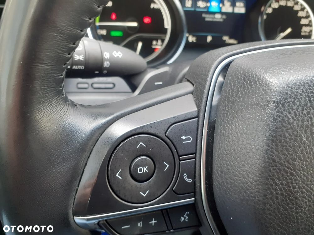 Toyota Camry 2.5 Hybrid Executive CVT - 11