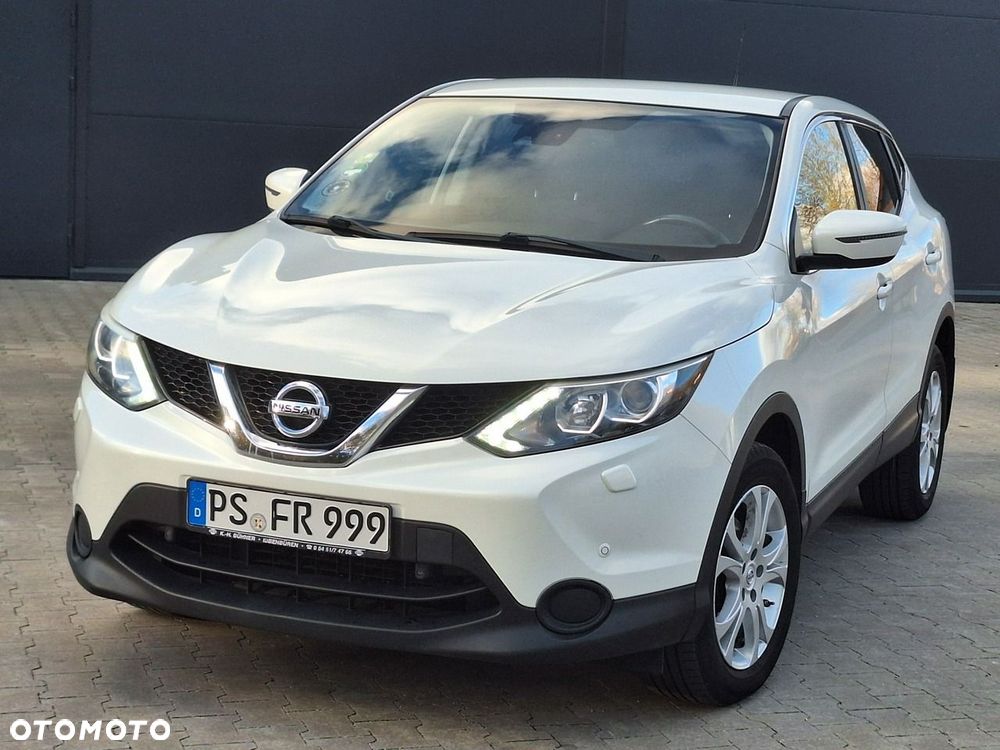 Nissan Qashqai - 1