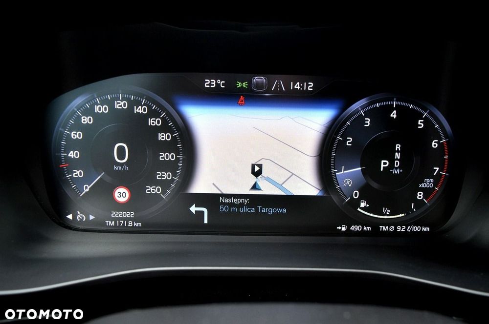 Volvo XC 40 T3 Geartronic Momentum - 24