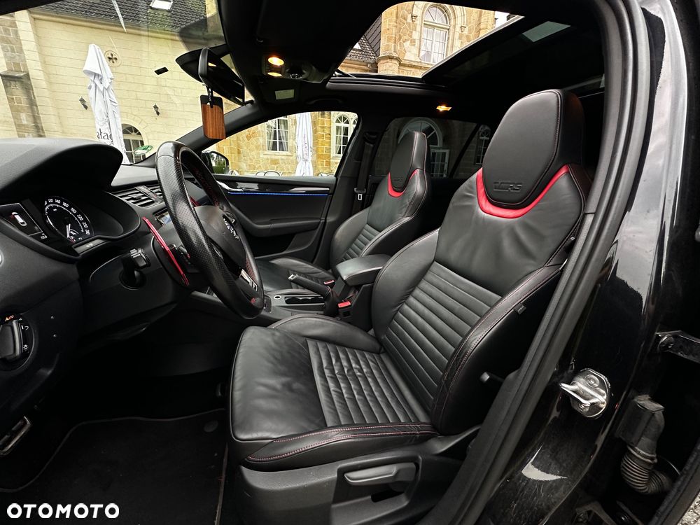 Skoda Octavia 2.0 TDI RS DSG - 10