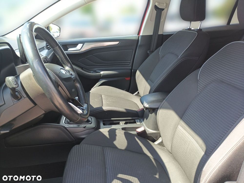 Ford Focus 1.5 EcoBoost Titanium - 16