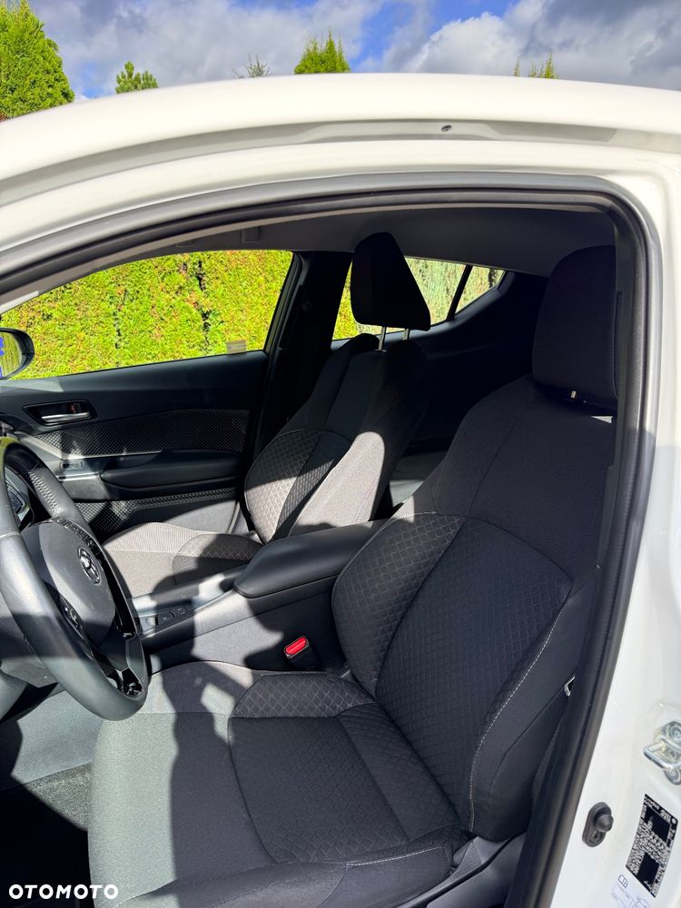 Toyota C-HR - 21