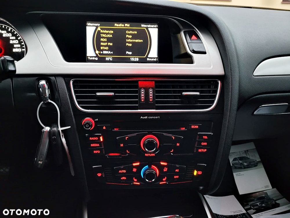 Audi A4 Limousine 2.0 TDI DPF Ambiente - 14