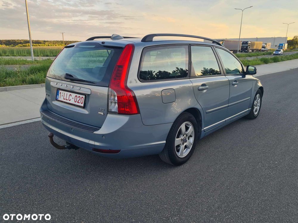 Volvo V50 1.6D DPF DRIVe Momentum - 6