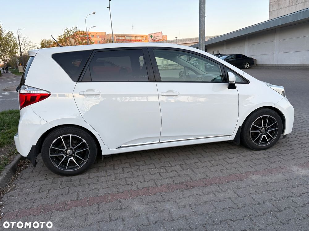 Toyota Verso S 1.33 Premium - 5