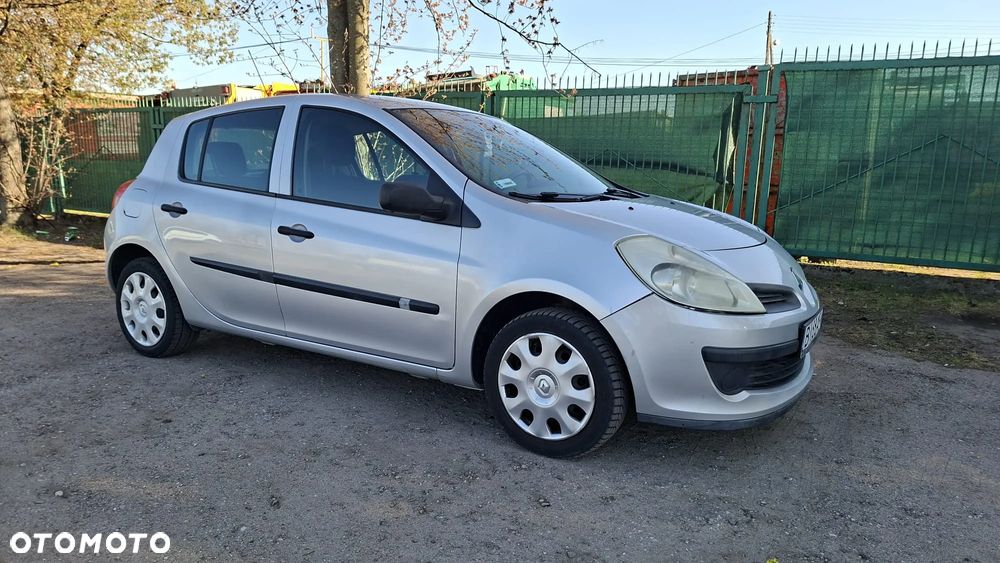 Renault Clio - 14