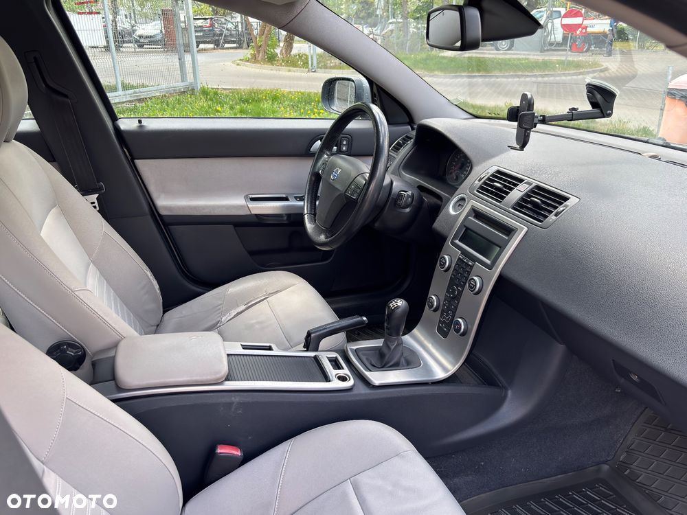 Volvo V50 2.0D Momentum - 11