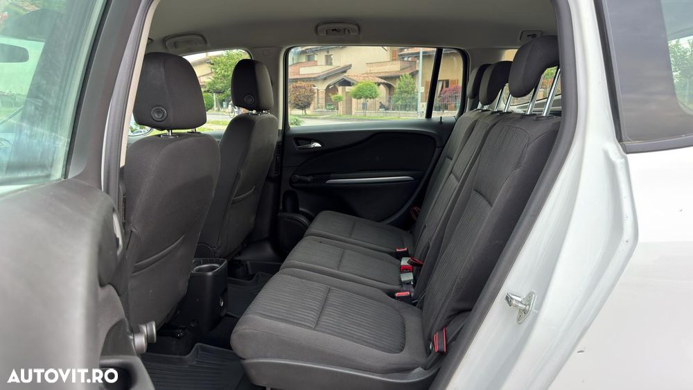 Opel Zafira - 7