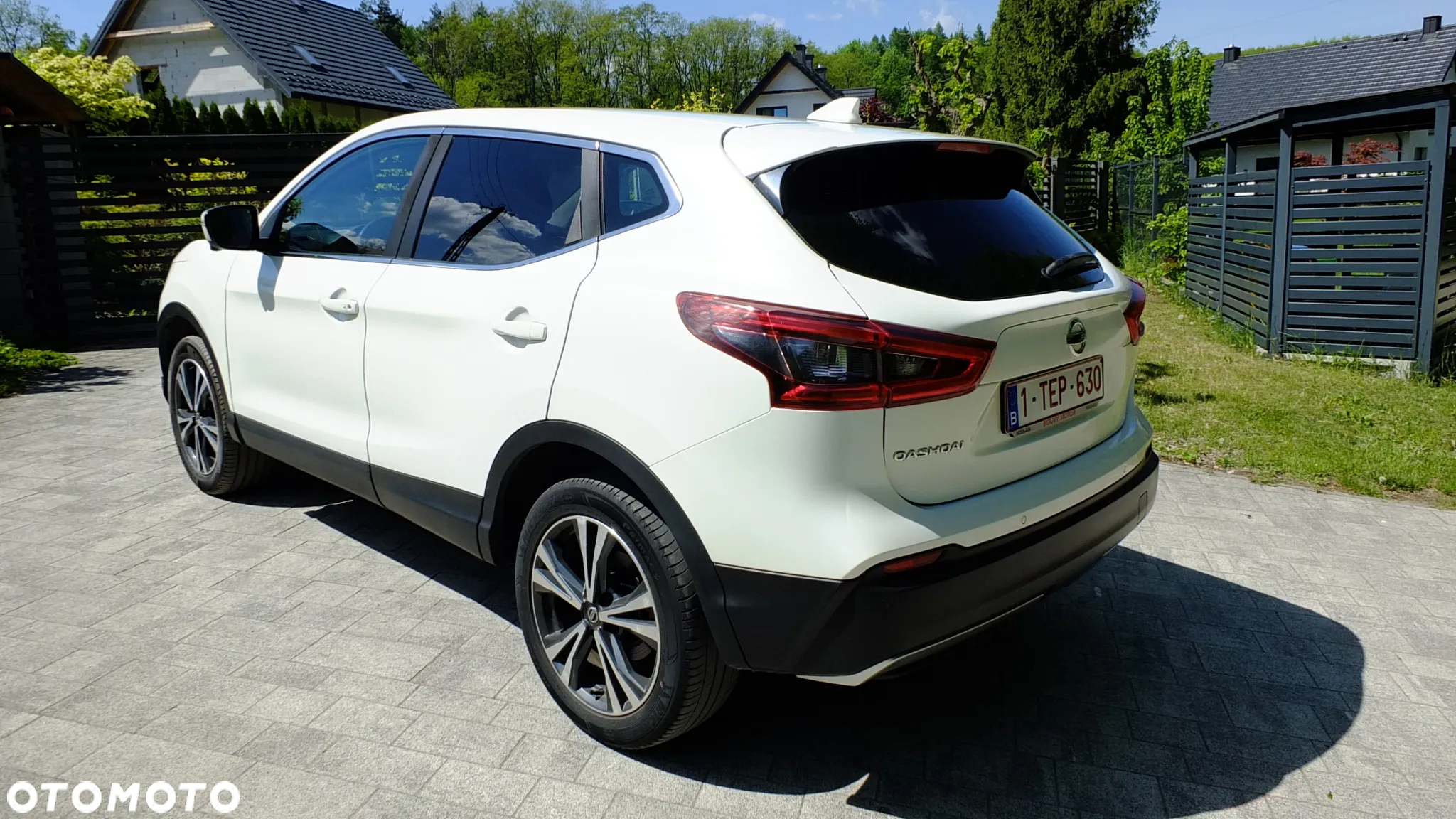 Nissan Qashqai 1.2 DIG-T N-Connecta EU6 - 8