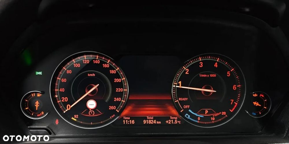 BMW Seria 3 330i xDrive Edition M Sport Shadow - 8