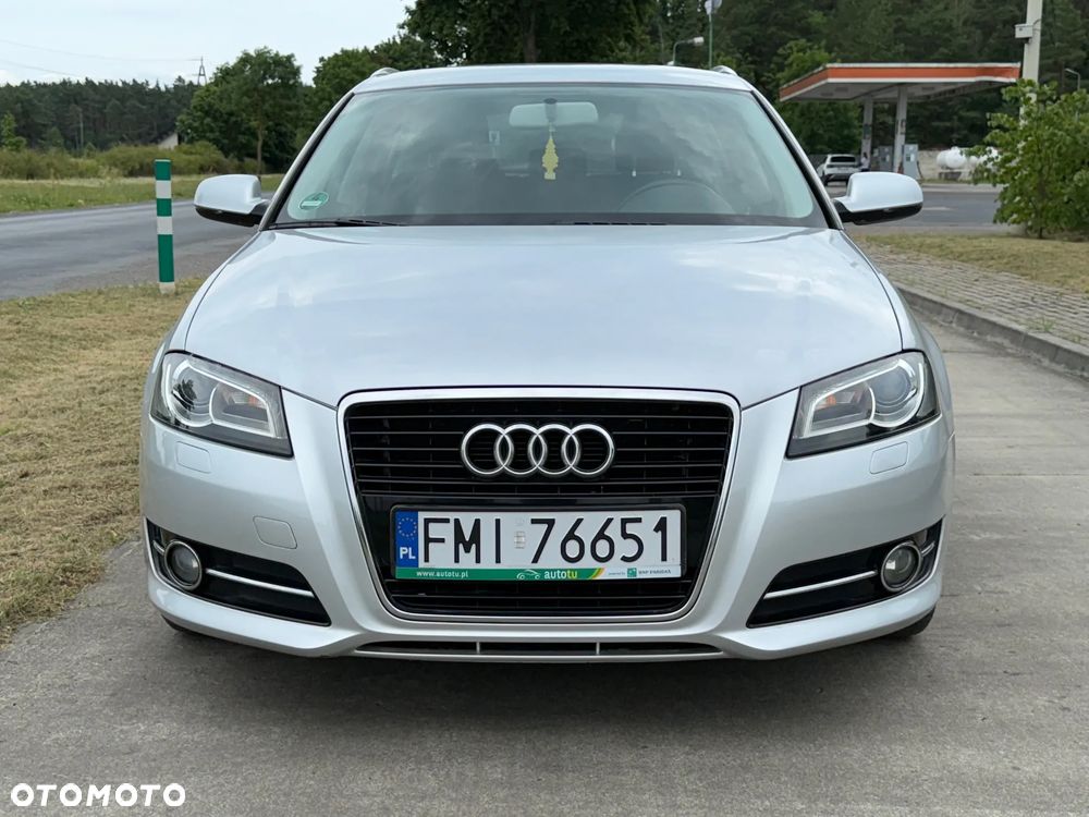 Audi A3 Sportback - 2