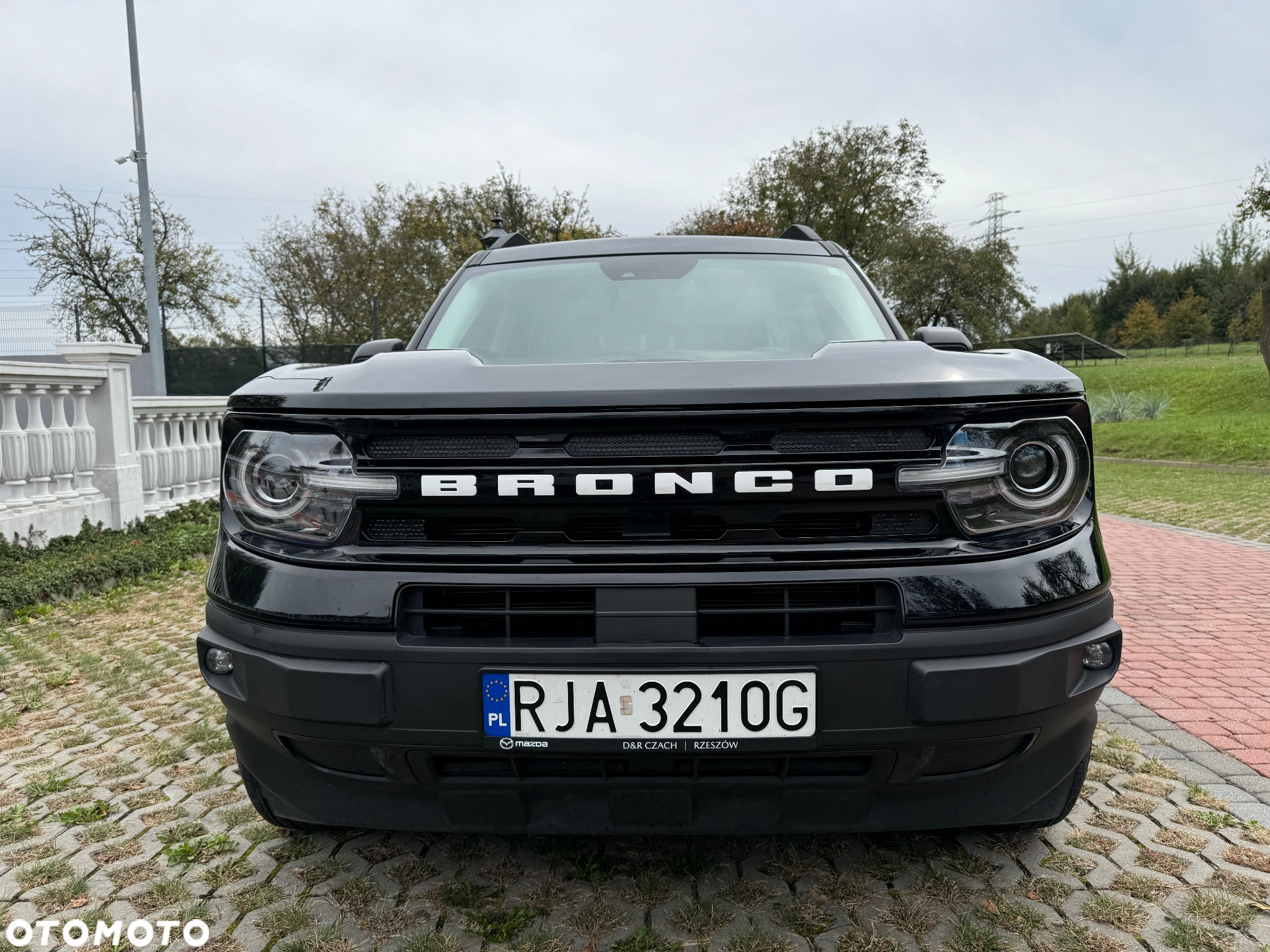 Ford Bronco - 21