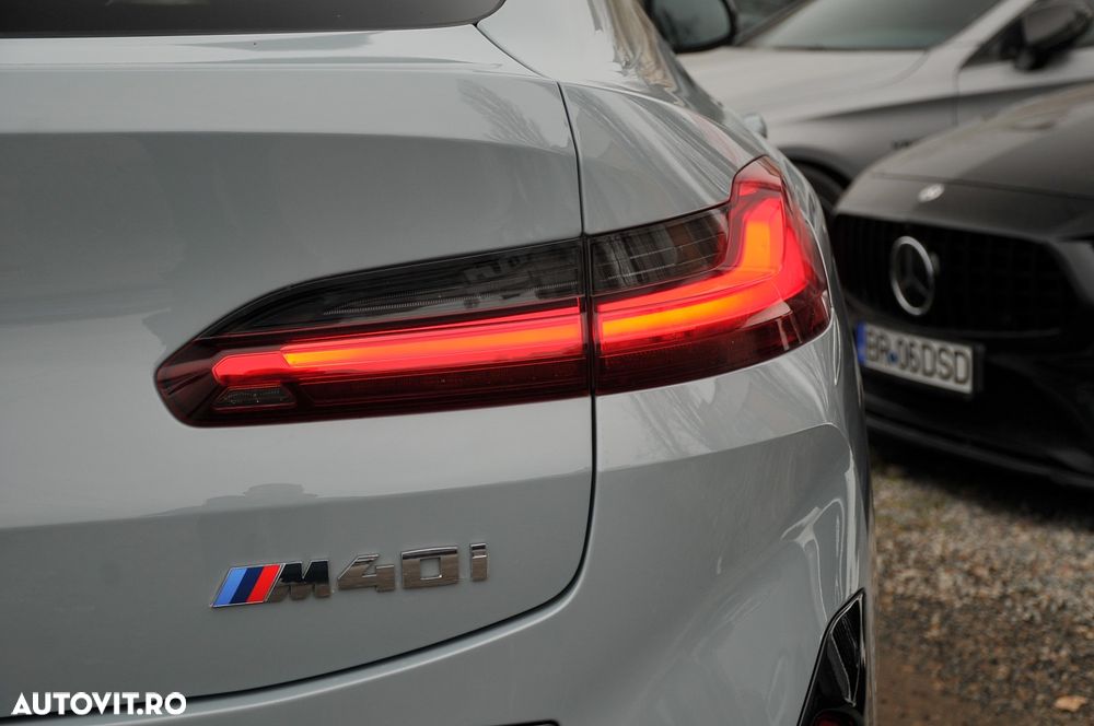 BMW X4 M M40i AT MHEV - 36