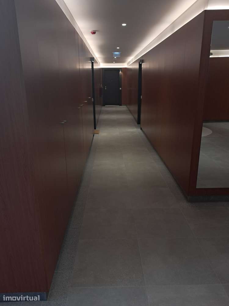 Apartamento T2 para arrendamento na Avenida Concelho da Europa - Grande imagem: 3/22