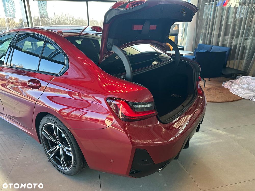 BMW Seria 3 318d mHEV - 20