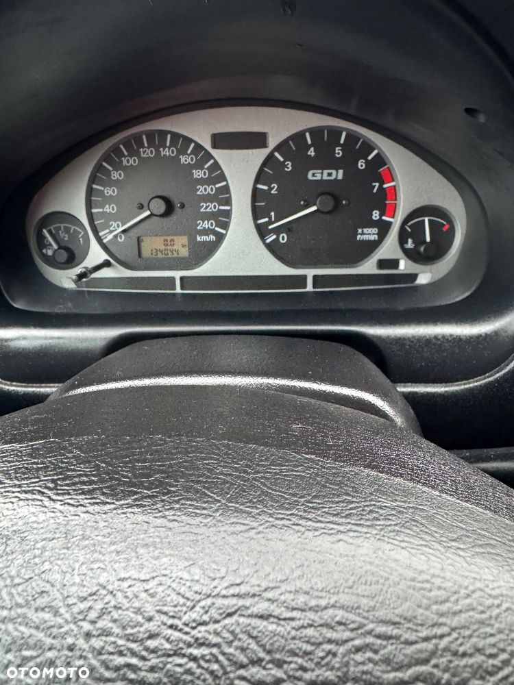 Mitsubishi Carisma 1800 GDI LS - 11