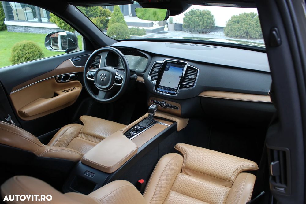 Volvo XC 90 D5 AWD Geartronic Inscription - 4