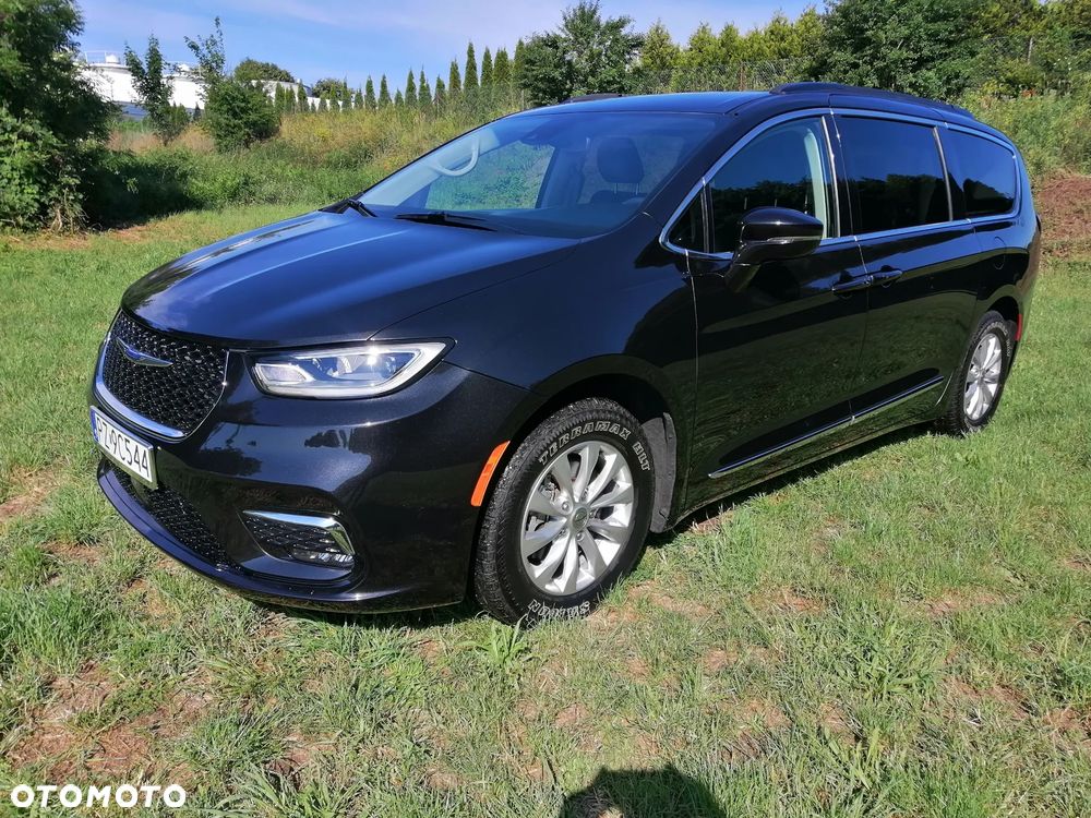 Chrysler Pacifica - 18