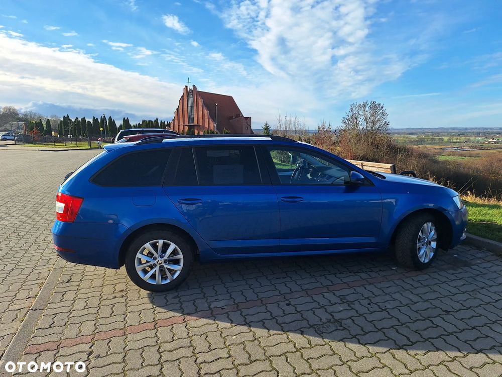 Skoda Octavia 1.6 TDI SCR Ambition DSG - 6