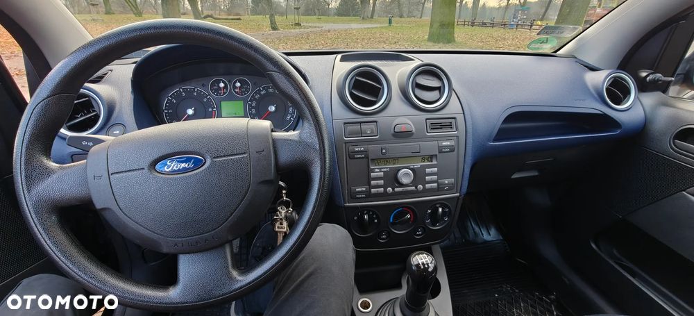Ford Fiesta - 11