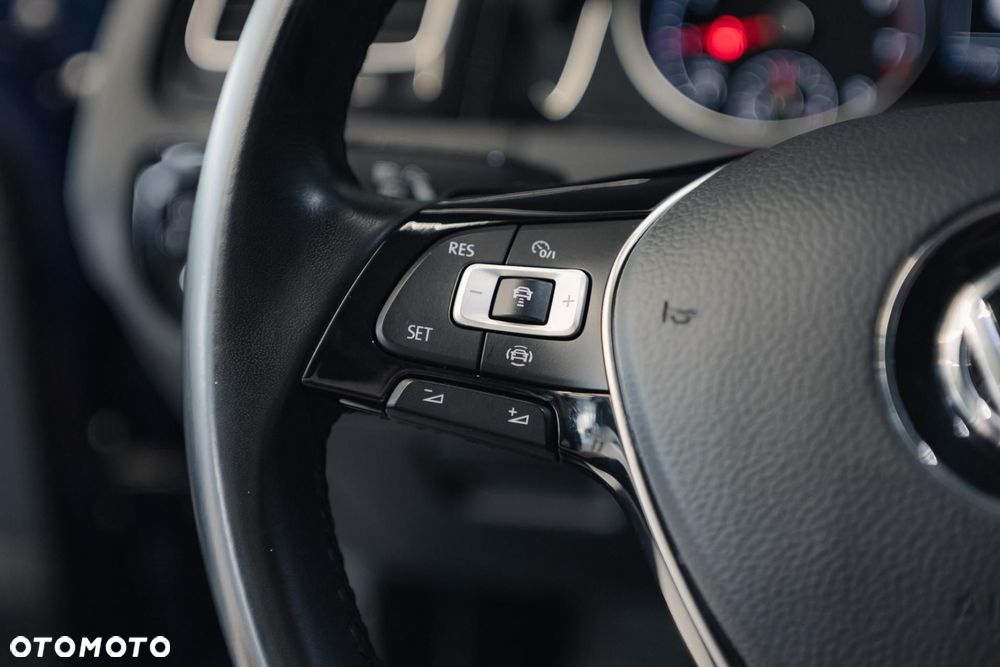 Volkswagen Golf 1.5 TSI BMT Evo Highline DSG - 26