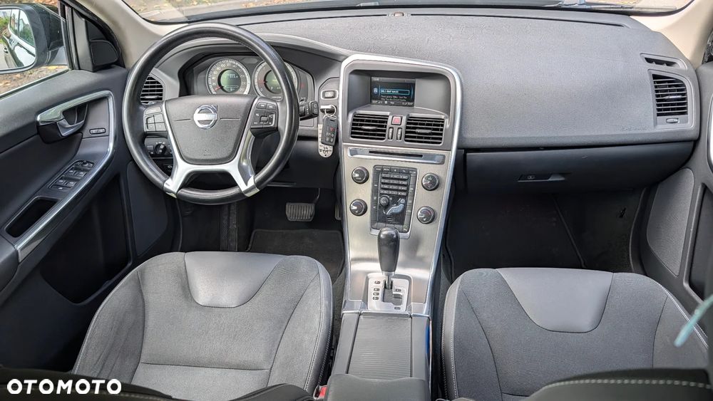 Volvo XC 60 D3 Momentum - 12