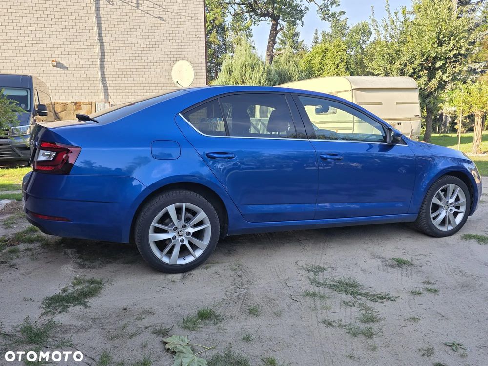 Skoda Octavia 1.5 TSI ACT Style DSG - 4