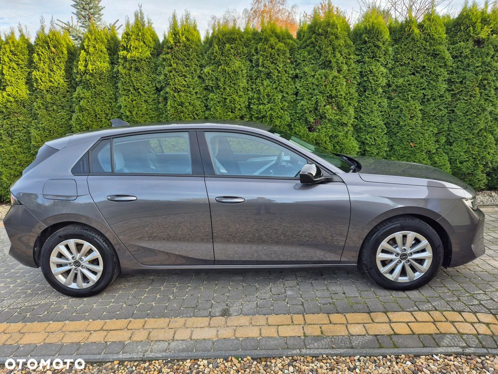 Opel Astra V 1.2 T Elegance S&S - 2