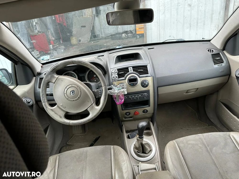 Dezmembrari Renault Megane II 2006 COMBI - BREAK 1.5 DCI E3 - 5