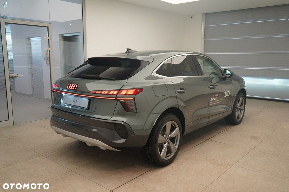 Audi Q3 Sportback - 5