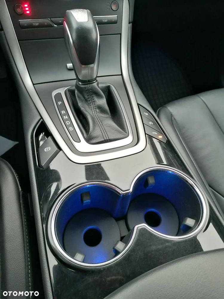 Ford S-Max 2.0 TDCi Titanium PowerShift - 25