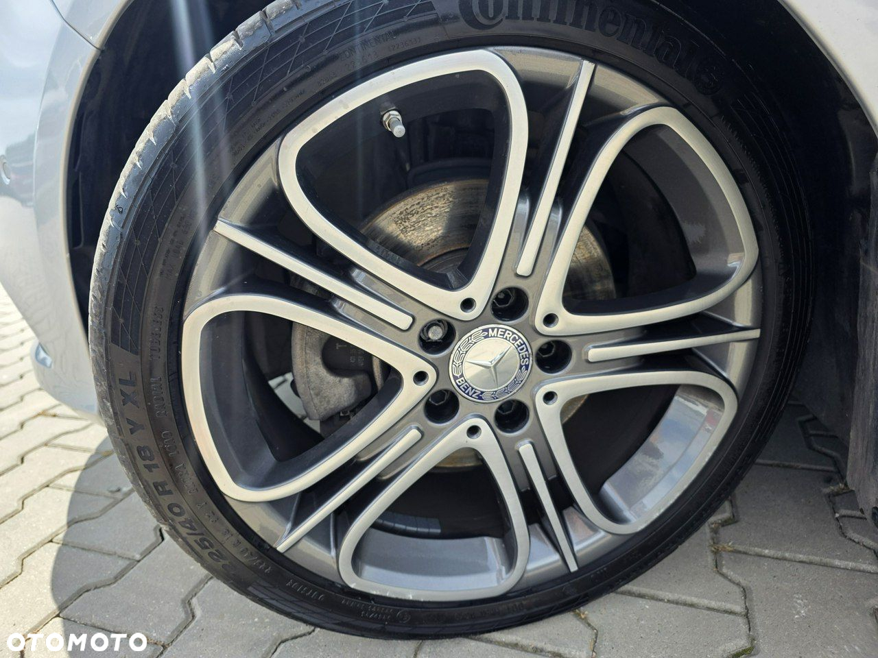 Mercedes-Benz CLA 180 - 5