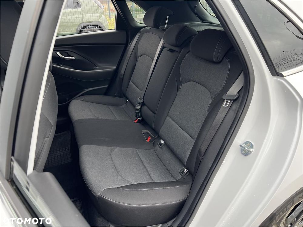 Hyundai i30 1.5 DPI Comfort - 23