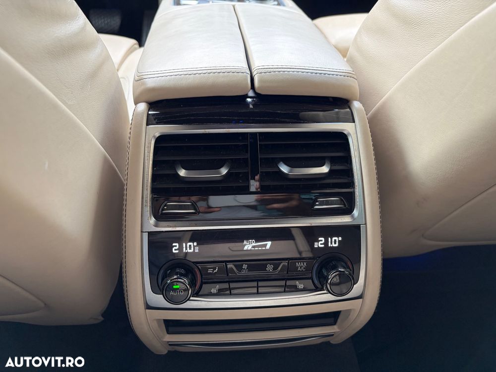 BMW Seria 7 - 11