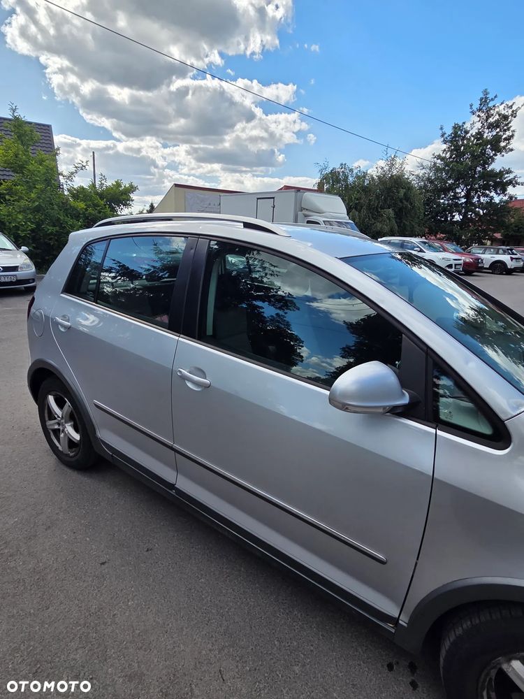 Volkswagen Golf Plus 1.6 TDI Comfortline - 7