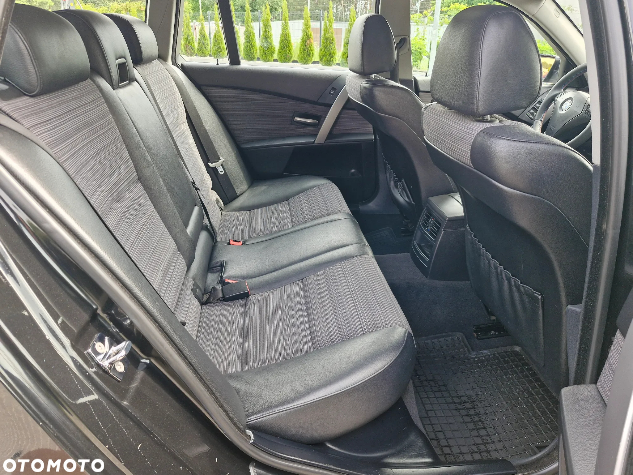 BMW Seria 5 525d Touring - 21