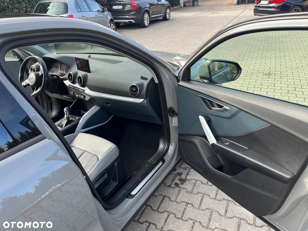 Audi Q2 35 TDI Quattro S tronic design - 11
