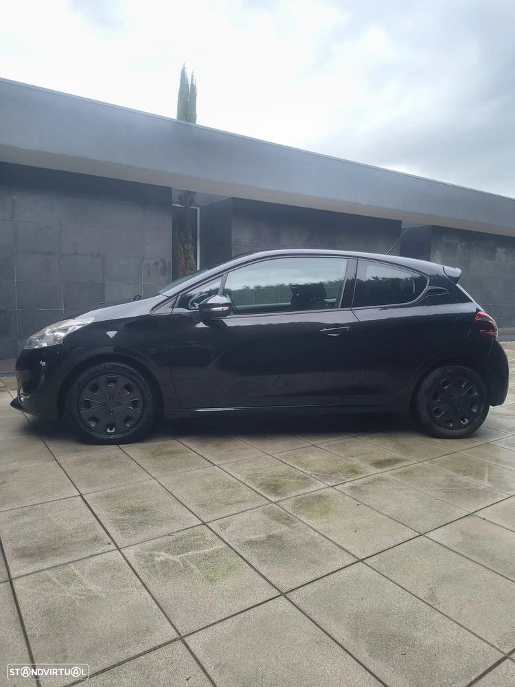 Peugeot 208 e-HDi 68 EGS5 Stop&Start Active - 2