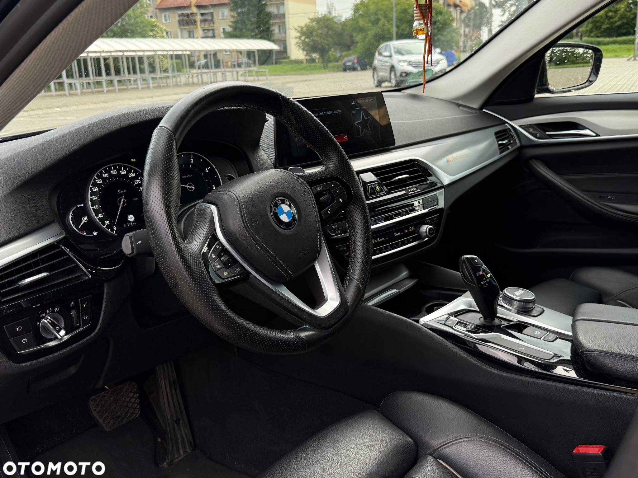 BMW Seria 5 530d Touring Sport-Aut - 8