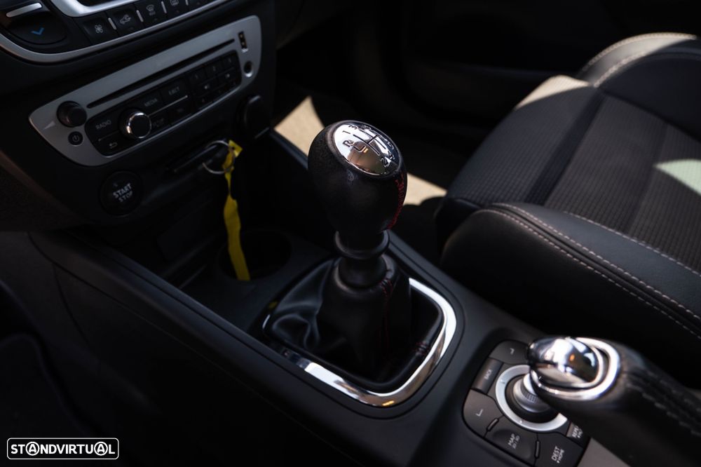 Renault Mégane Sport Tourer 1.5 dCi GT Line SS - 13