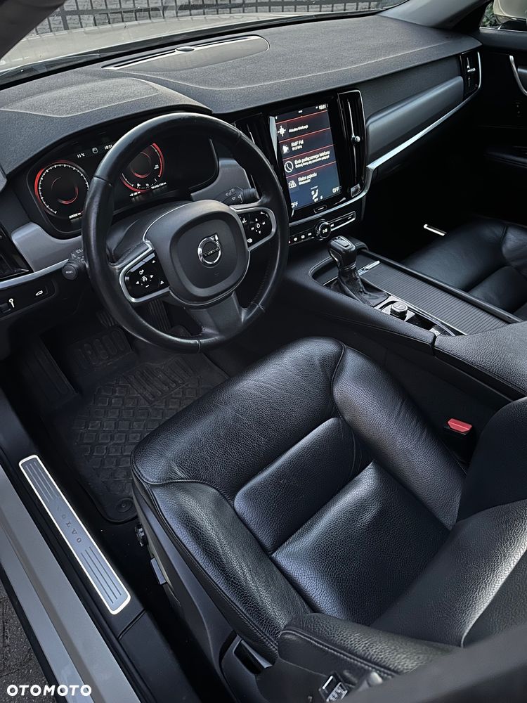 Volvo V90 D5 AWD Momentum - 10