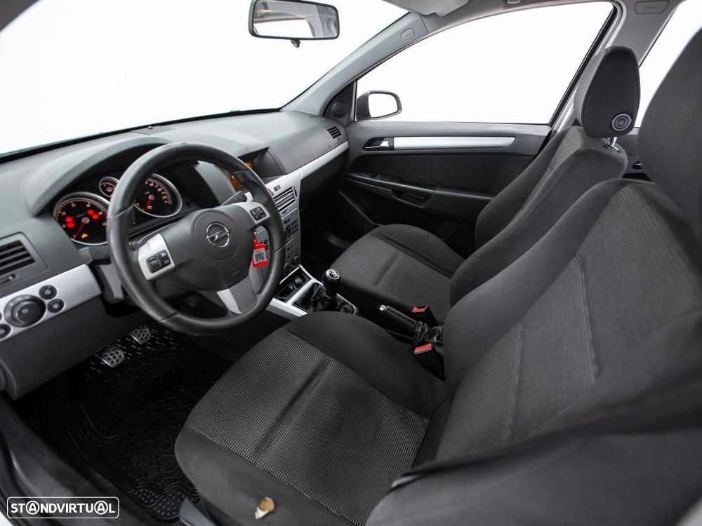 Opel Astra Sports Tourer - 7
