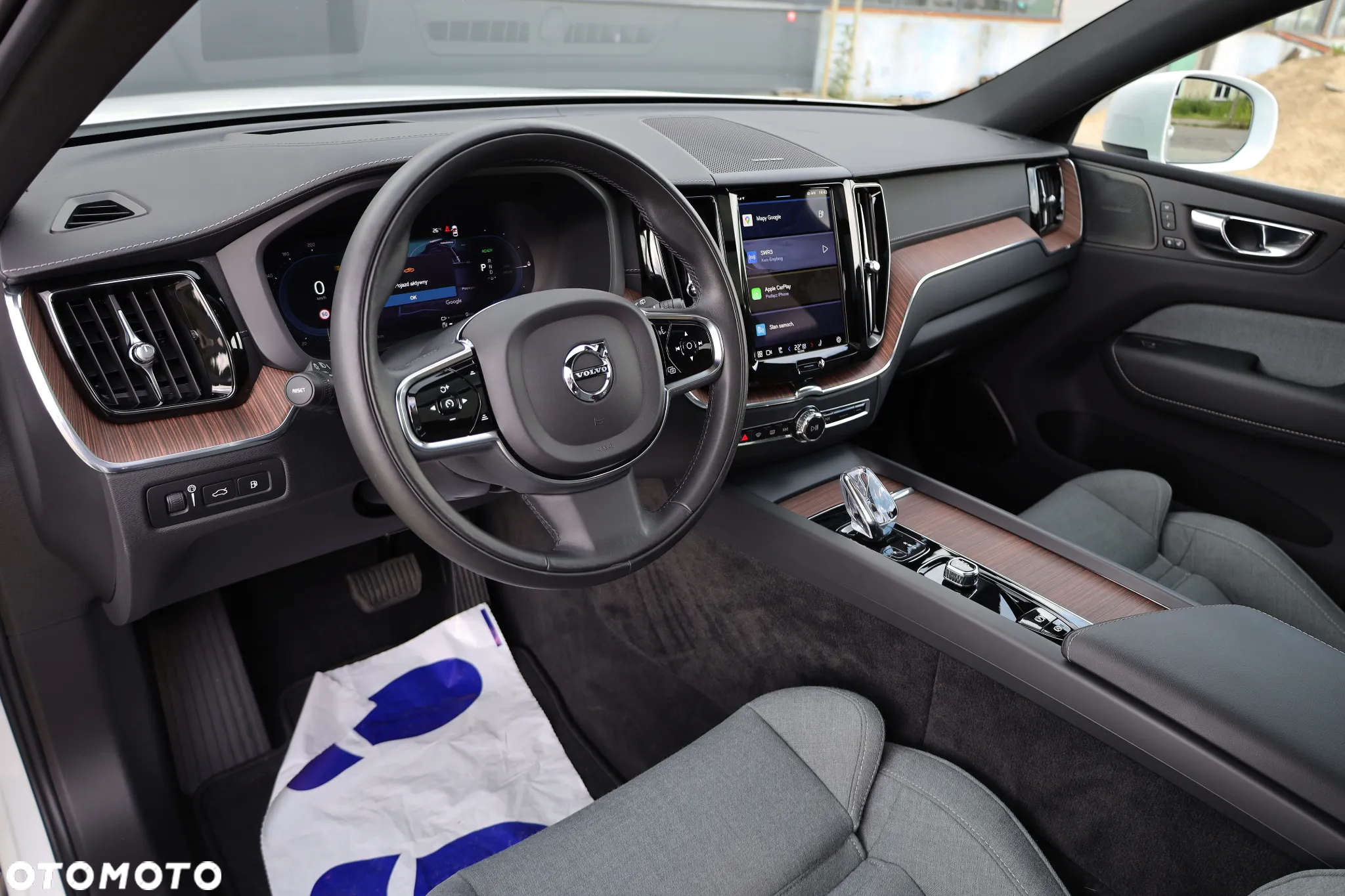 Volvo XC 60 T6 AWD Plug-In Hybrid Inscription - 17