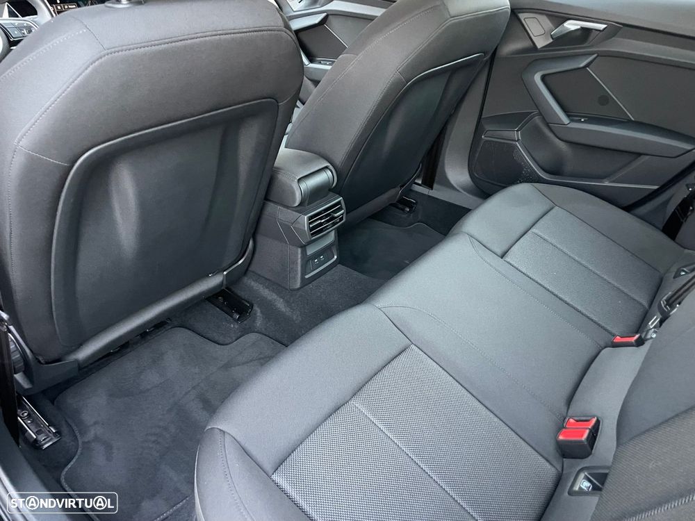 Audi A3 Limousine 30 TFSI Advanced - 10