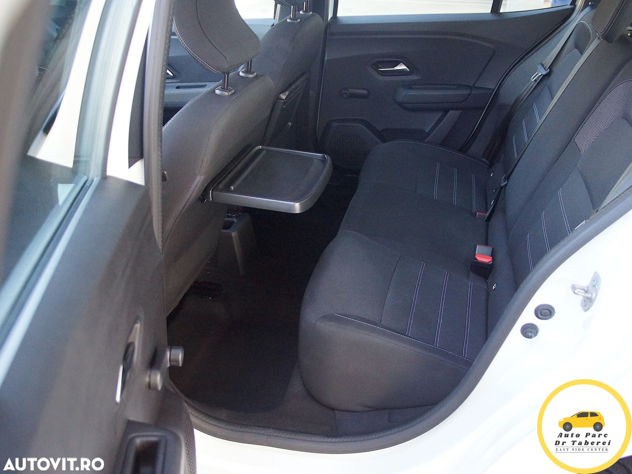 Dacia Logan TCe 90 MT6 Comfort - 24