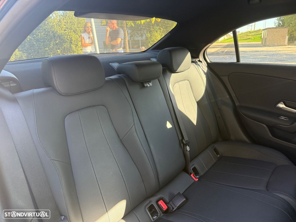 Mercedes-Benz A 250 Limousine e Style Plus - 12