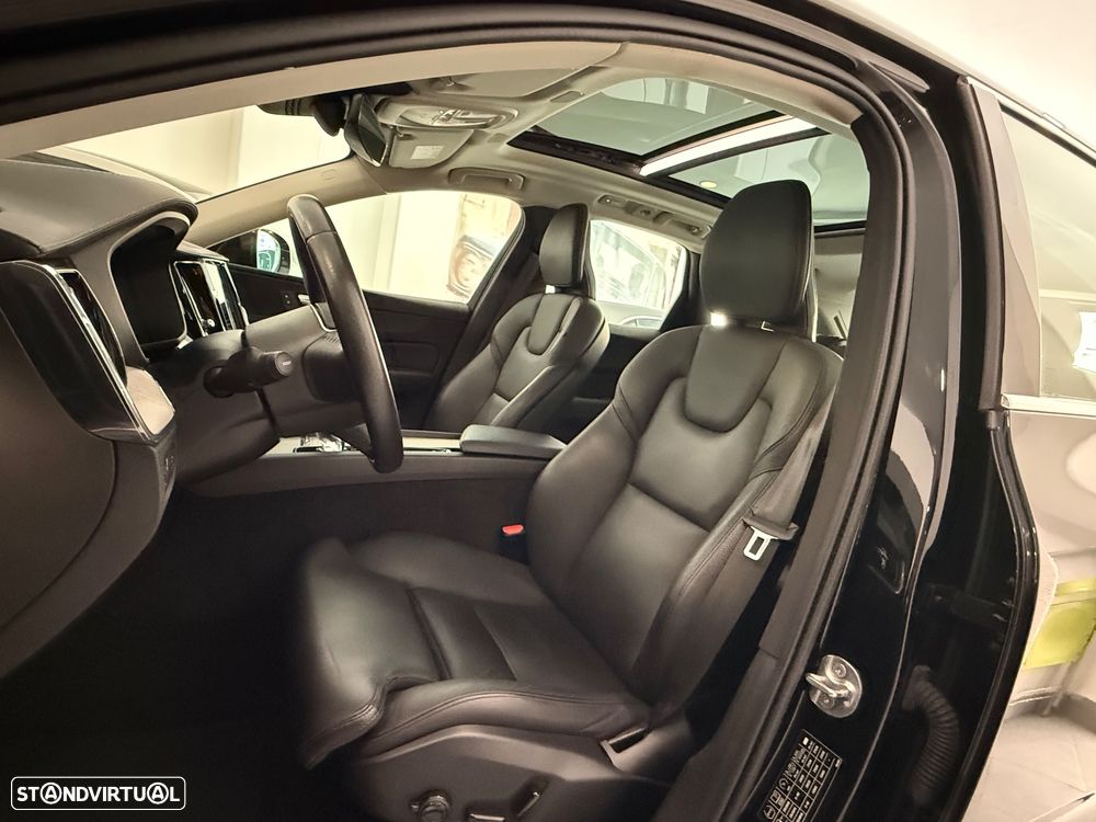 Volvo XC 60 2.0 B4 Inscription Geartronic - 9