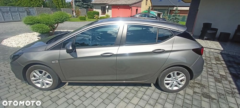 Opel Astra - 9