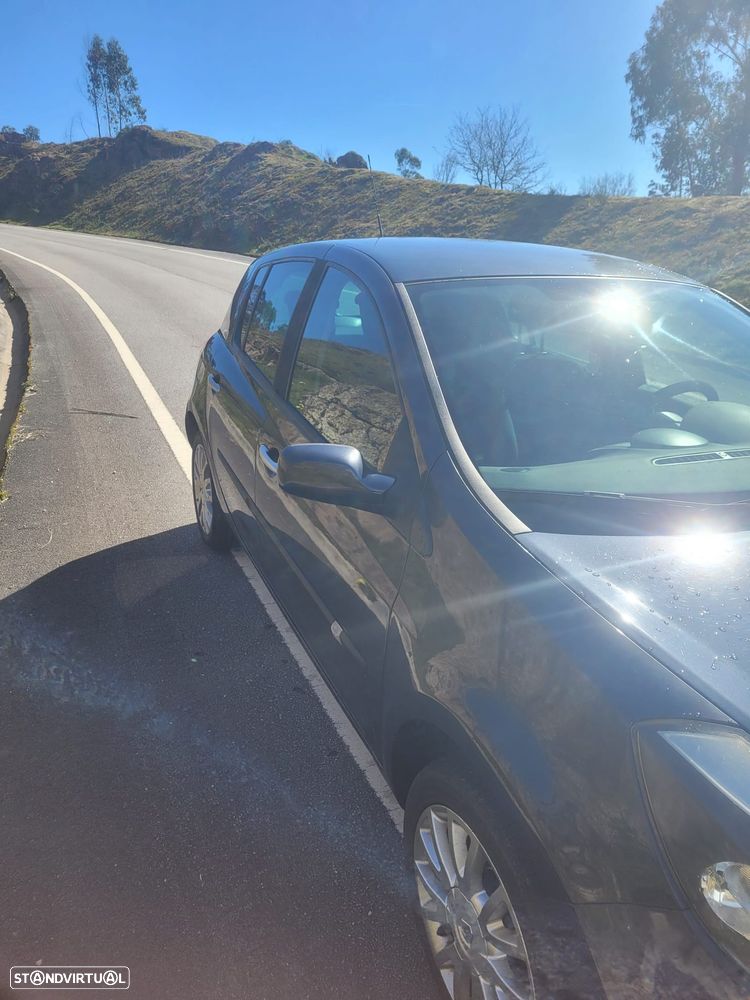 Renault Clio 1.2 16V Rip Curl - 3