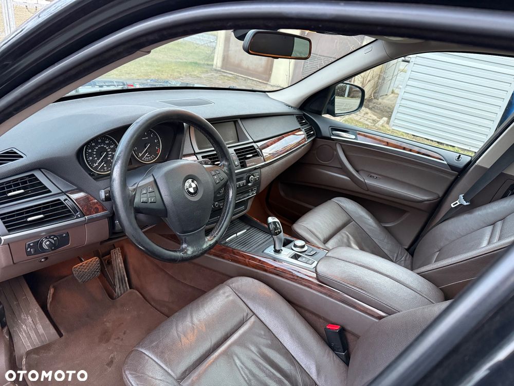 BMW X5 3.0si xDrive - 9